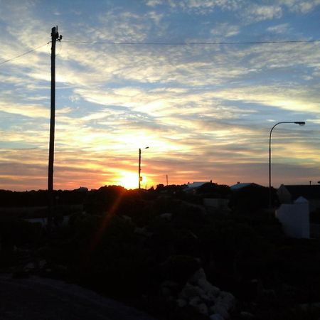 Oceanview Guesthouse Struisbaai Buitenkant foto