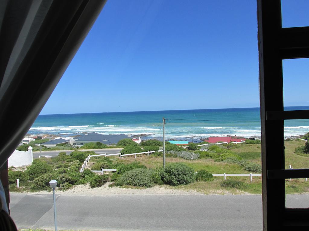Oceanview Guesthouse Struisbaai Kamer foto