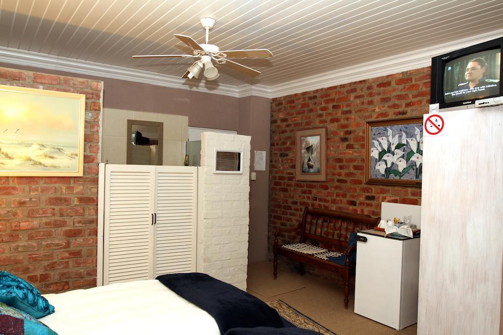 Oceanview Guesthouse Struisbaai Kamer foto