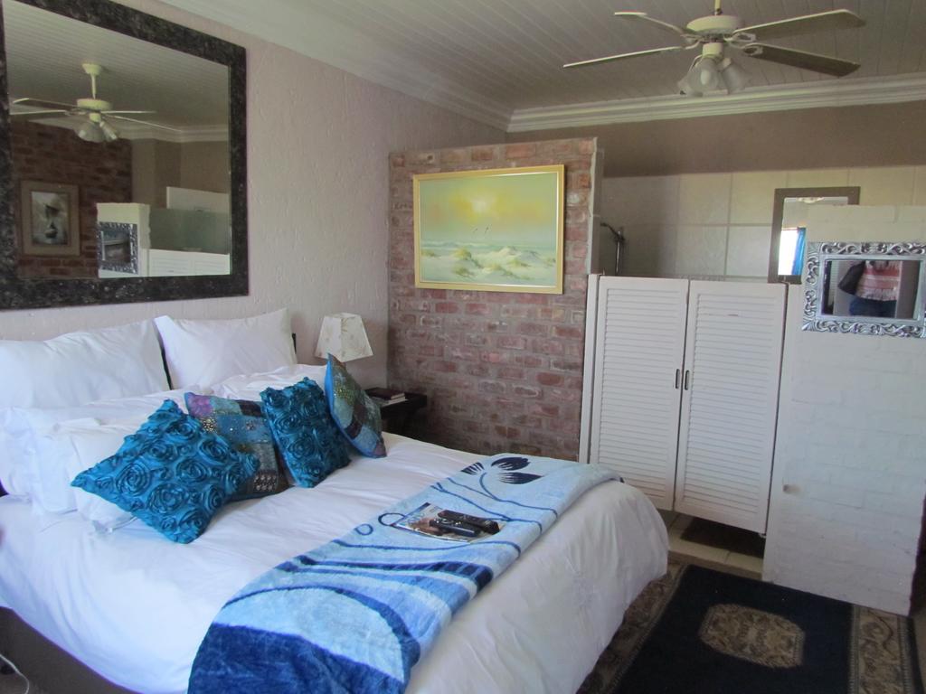 Oceanview Guesthouse Struisbaai Buitenkant foto
