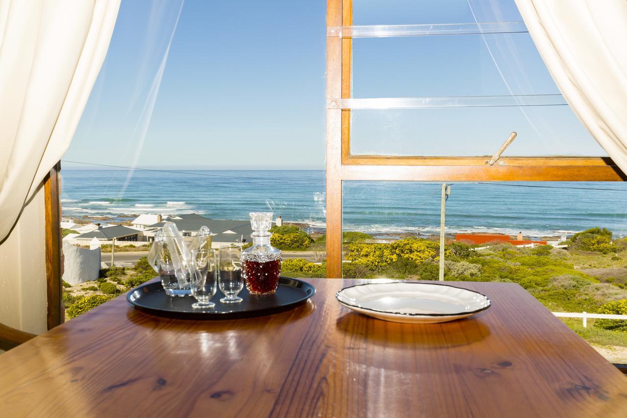 Oceanview Guesthouse Struisbaai Buitenkant foto