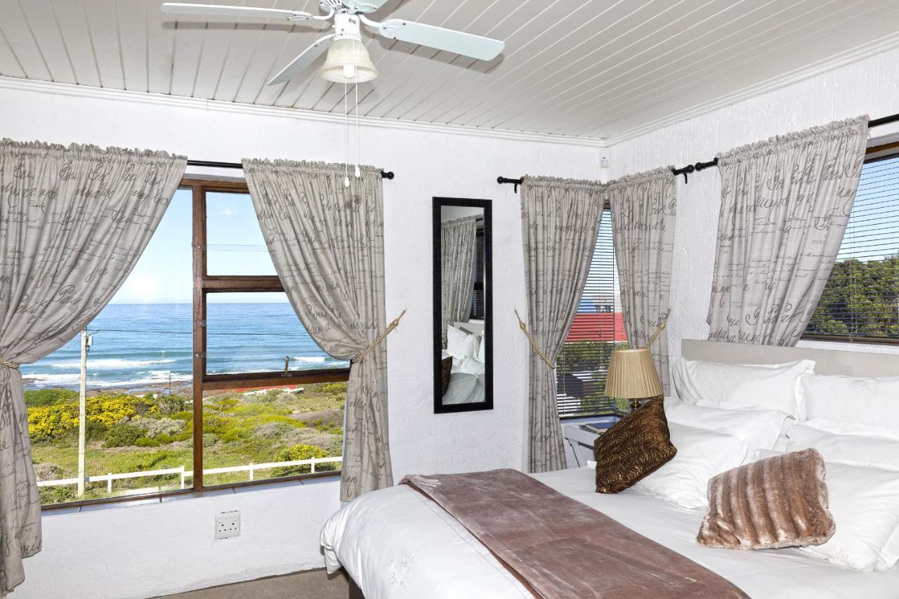 Oceanview Guesthouse Struisbaai Buitenkant foto